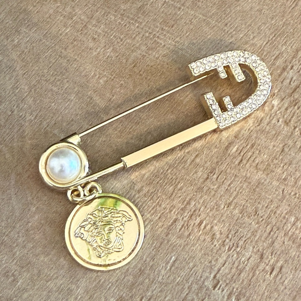 Gold Tone Safety Pin Brooch Rhinestone Clasp Medusa Coin Charm Pearl Accent